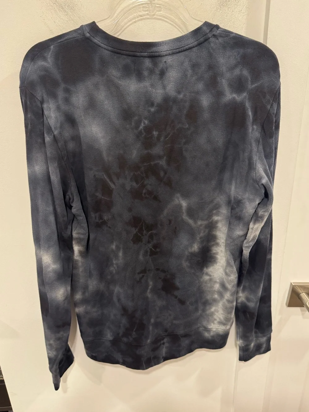 Velvet by Graham & Spencer Black & Gray Washed Long Sleeve Tee